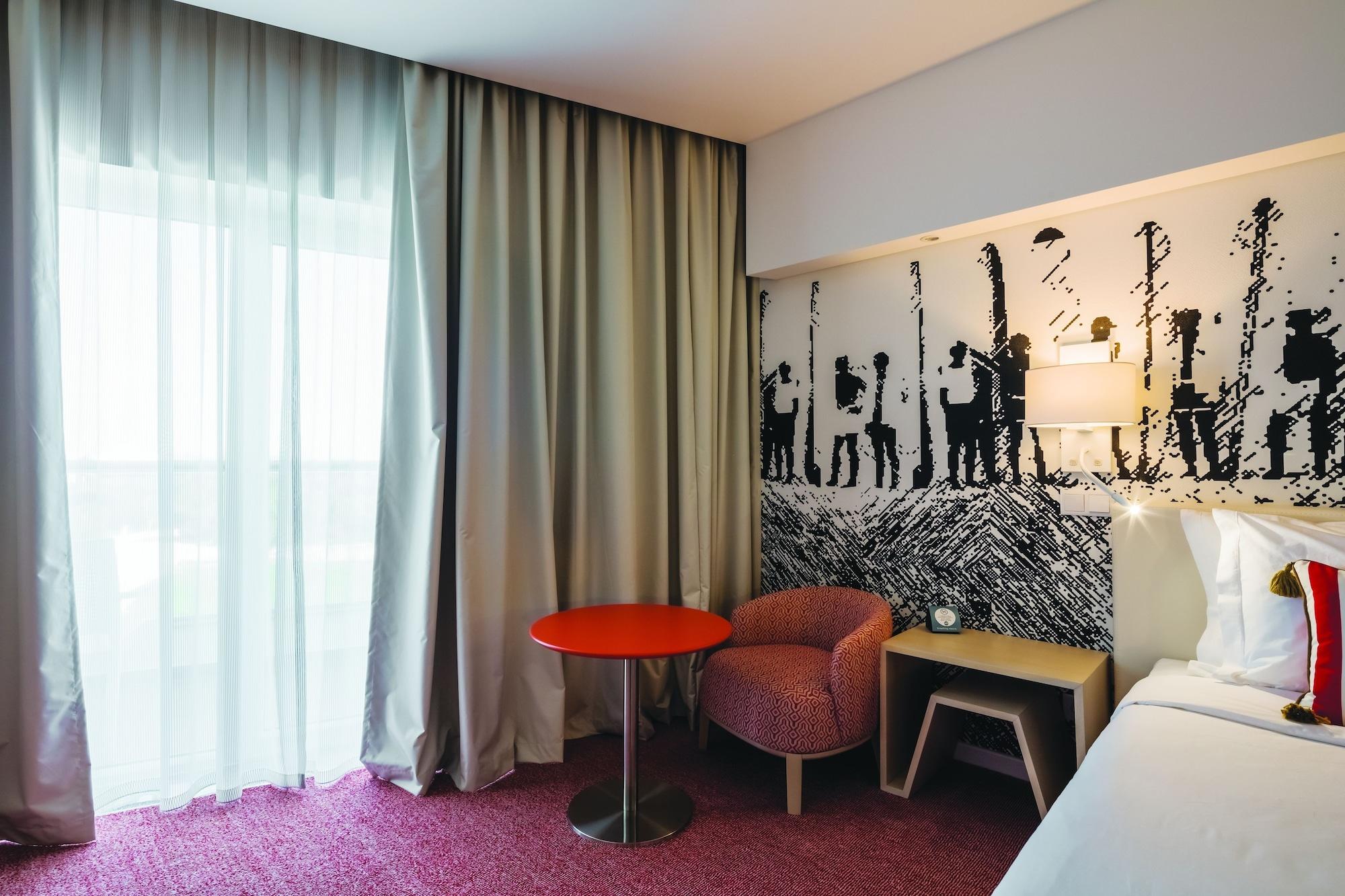 Mh Peniche Hotel ภายนอก รูปภาพ