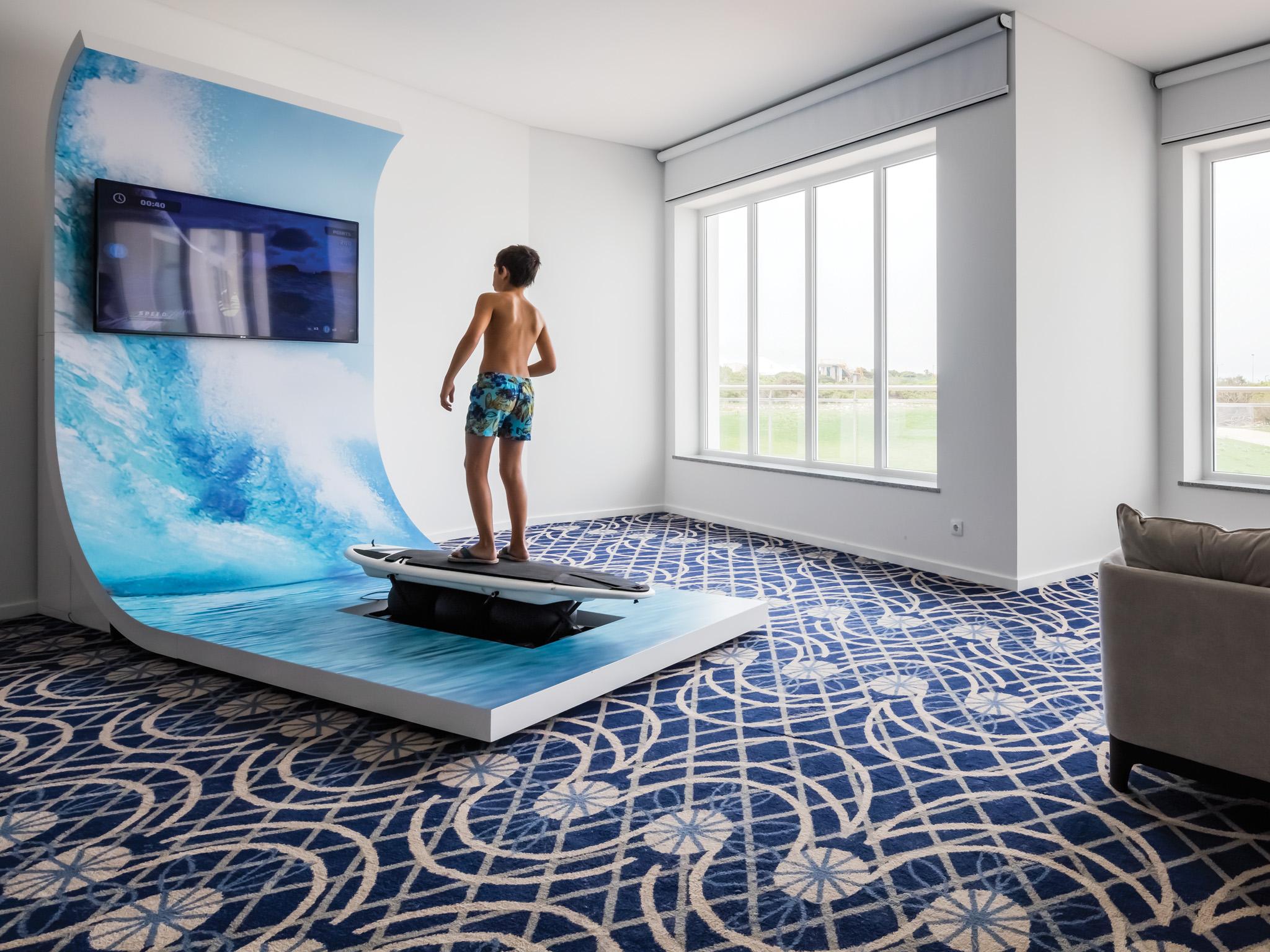 Mh Peniche Hotel ภายนอก รูปภาพ